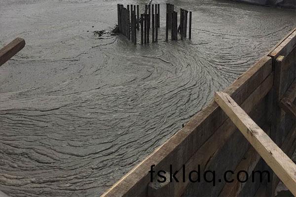 高速公路改擴建泡沫輕質土(tu)路基分析